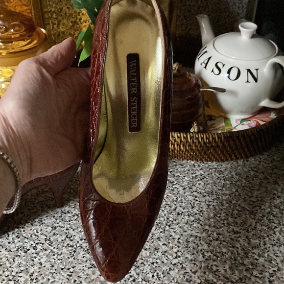 HELLO GORGEOUS! stunning natural crocodile pumps… - Picture 3 of 7